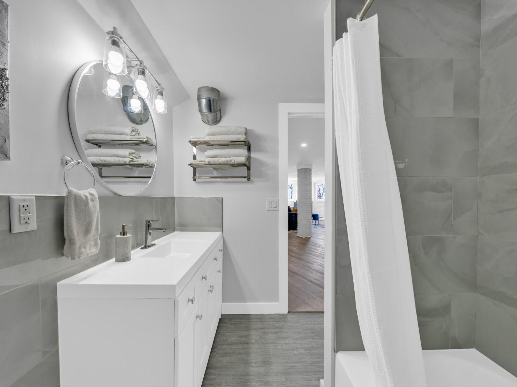 Cliffside Suite #3 - Seacliff Beach Suites Leamington Buitenkant foto